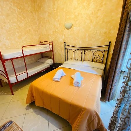 Rose Village Guest House Рим Экстерьер фото