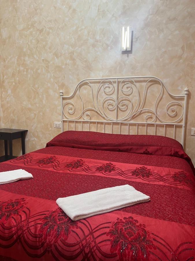 Rose Village Guest House Рим Экстерьер фото