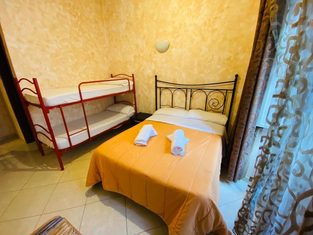 Rose Village Guest House Рим Экстерьер фото